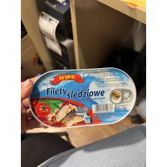 оселедець в томатному соусі